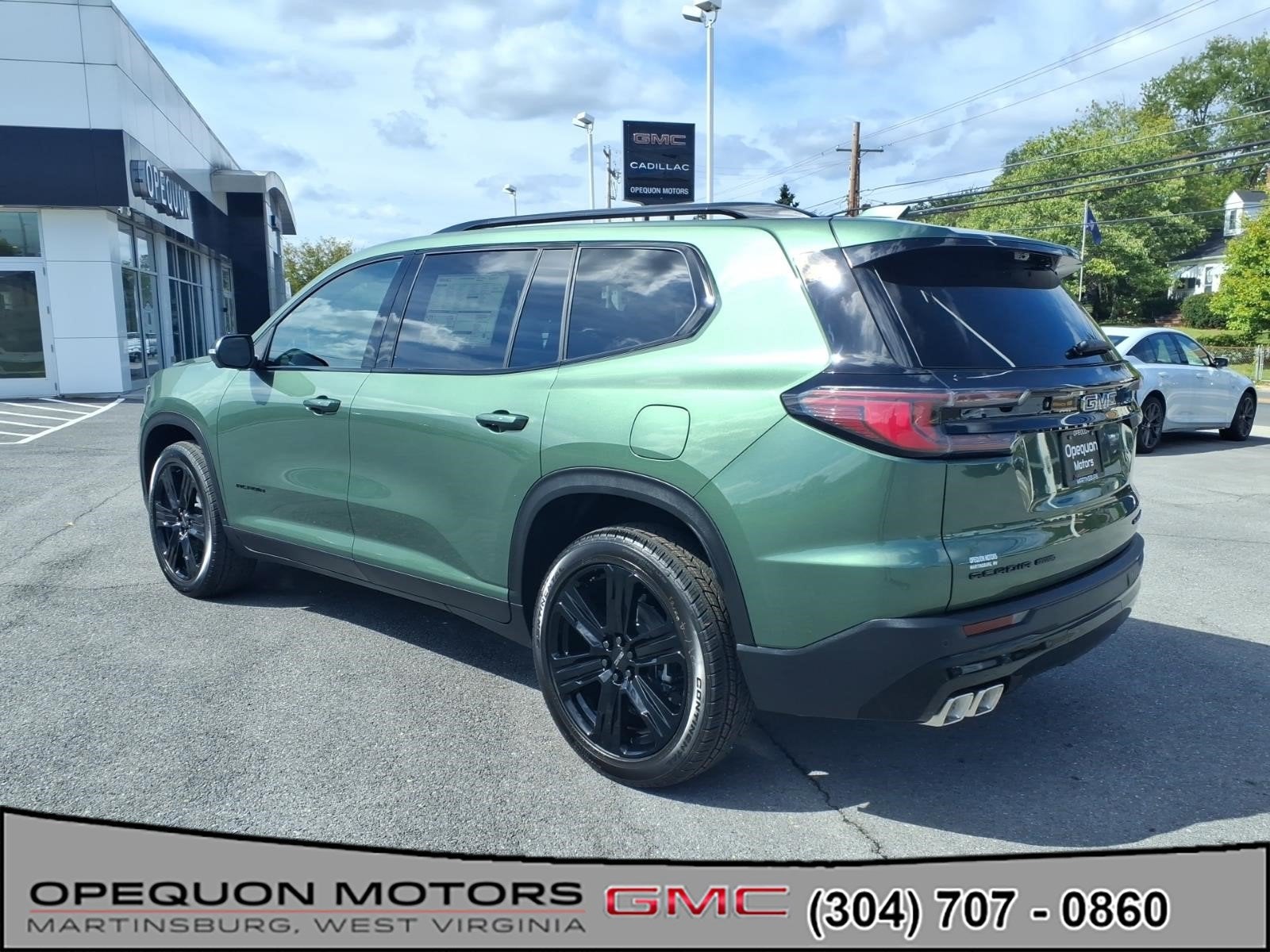 2027 GMC Acadia Elevation