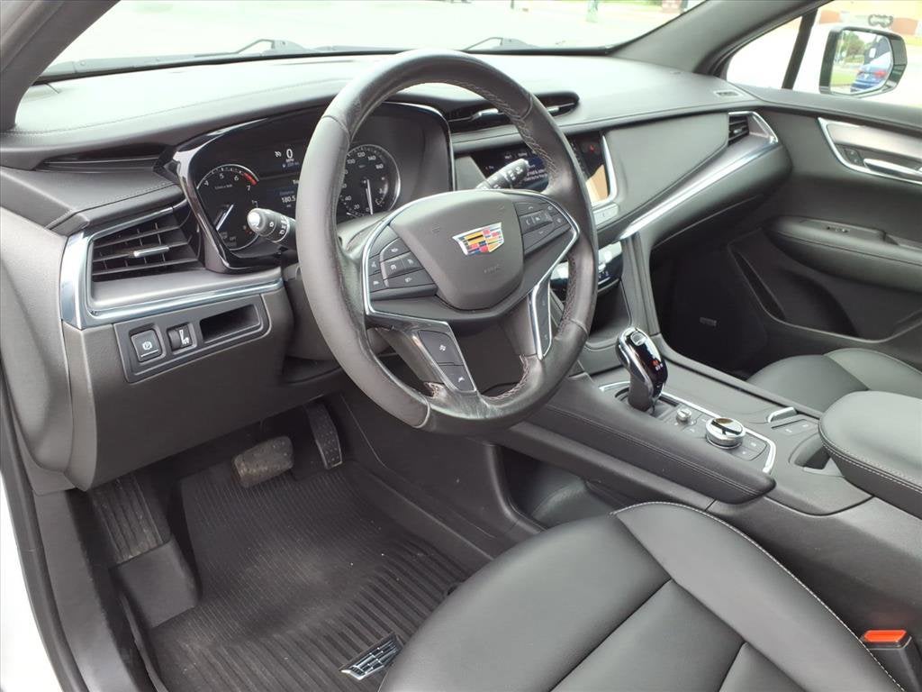 2022 Cadillac XT5 Luxury