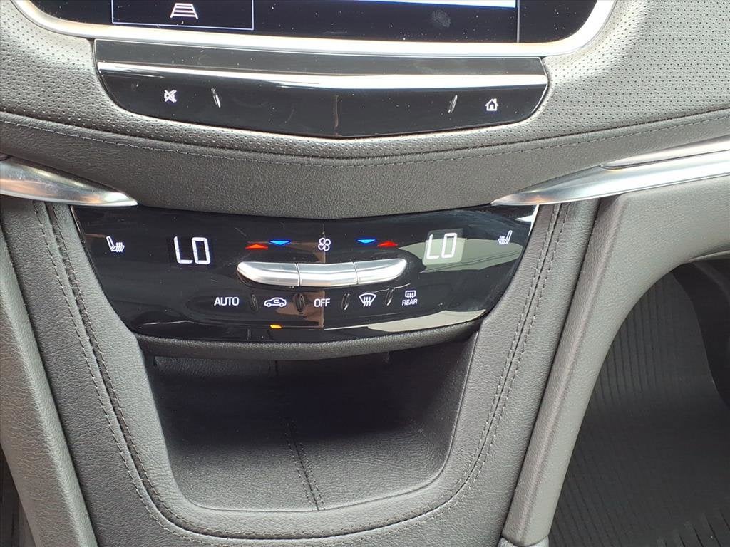 2022 Cadillac XT5 Luxury