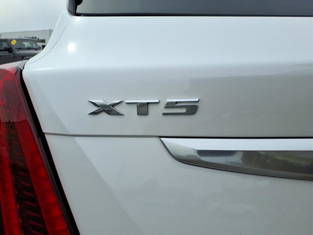 2022 Cadillac XT5 Luxury