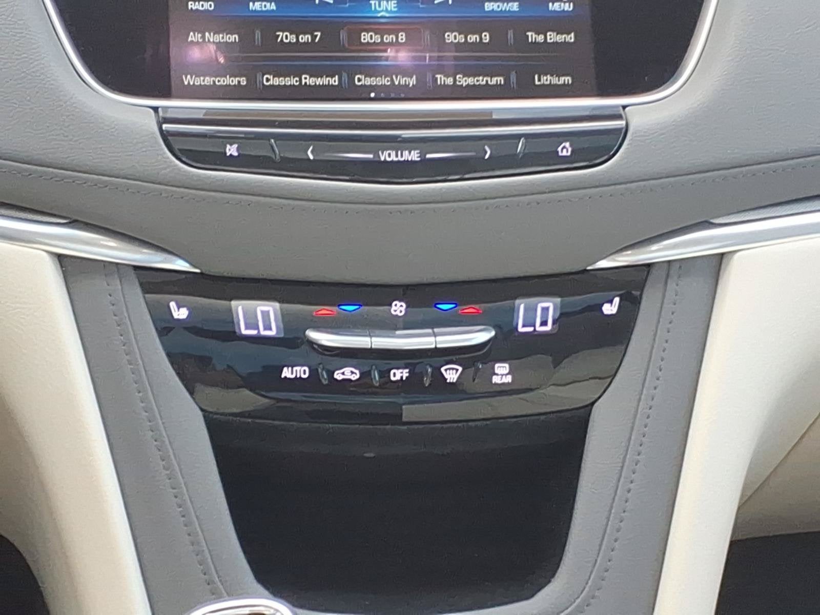2017 Cadillac XT5 Luxury FWD