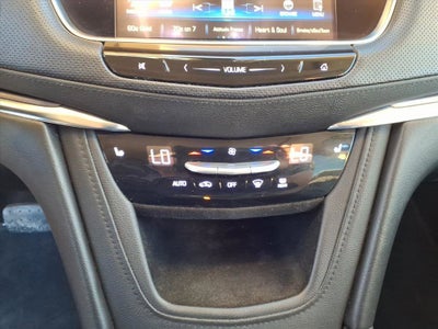 2017 Cadillac XT5 Luxury AWD