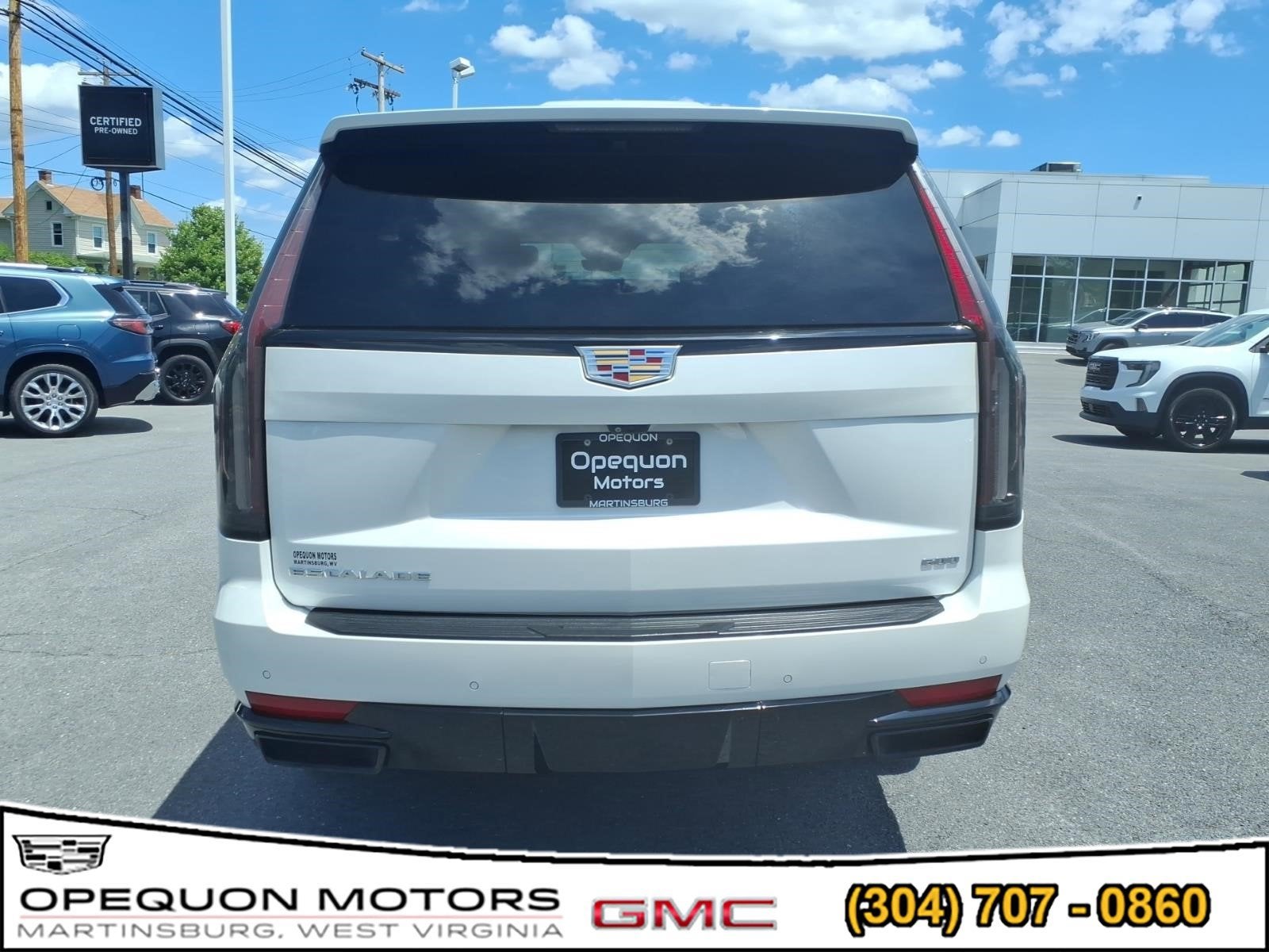 2023 Cadillac Escalade Sport