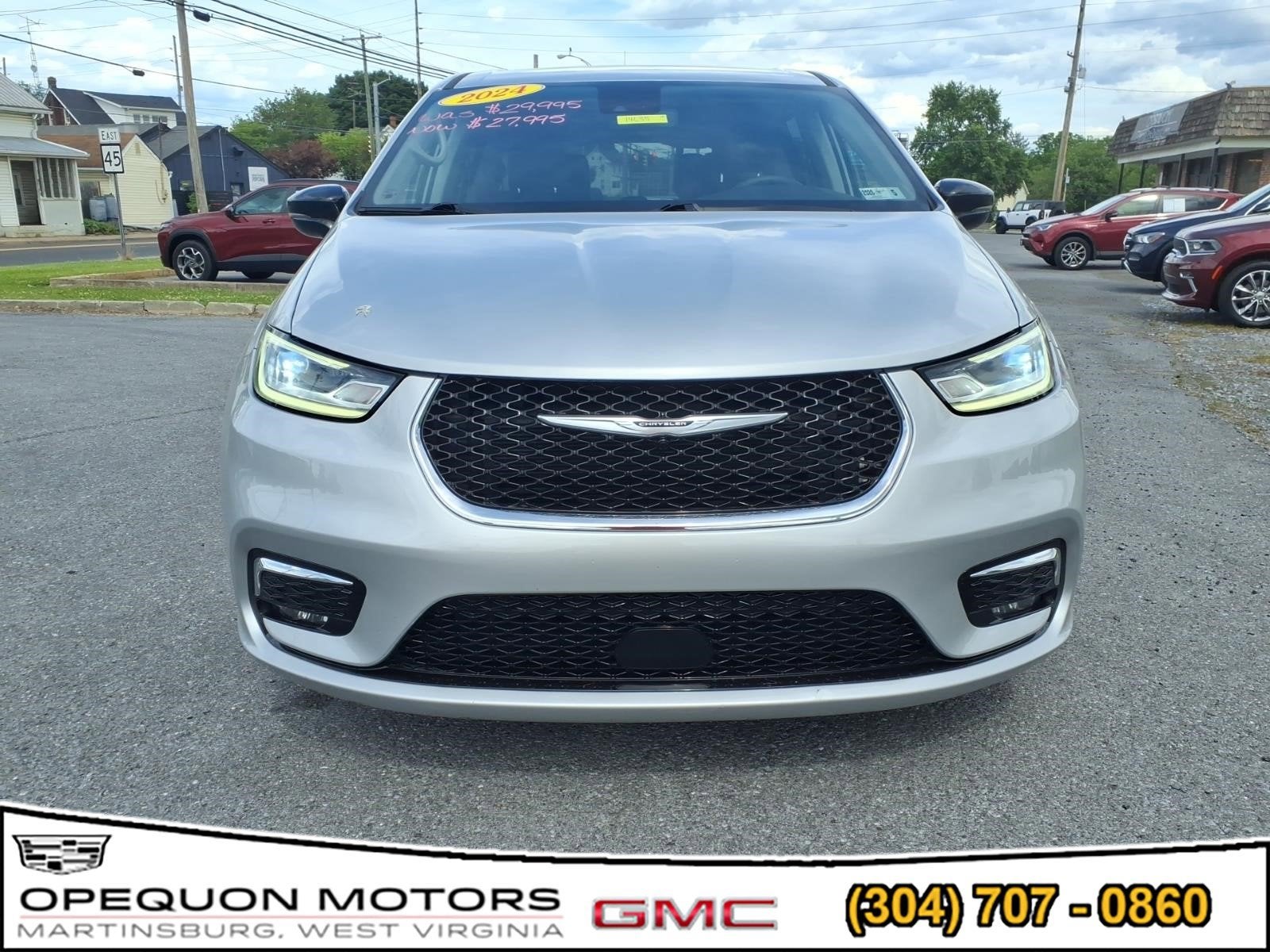 2024 Chrysler Pacifica Touring L