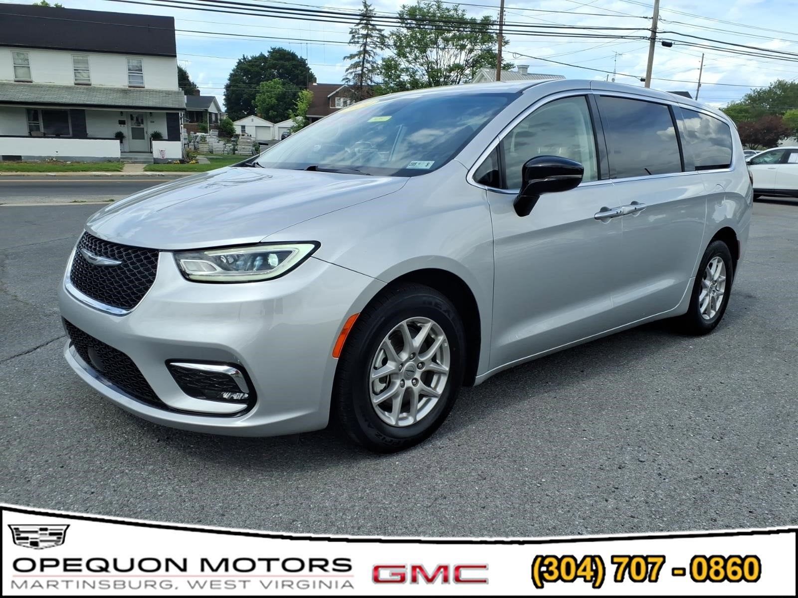 2024 Chrysler Pacifica Touring L
