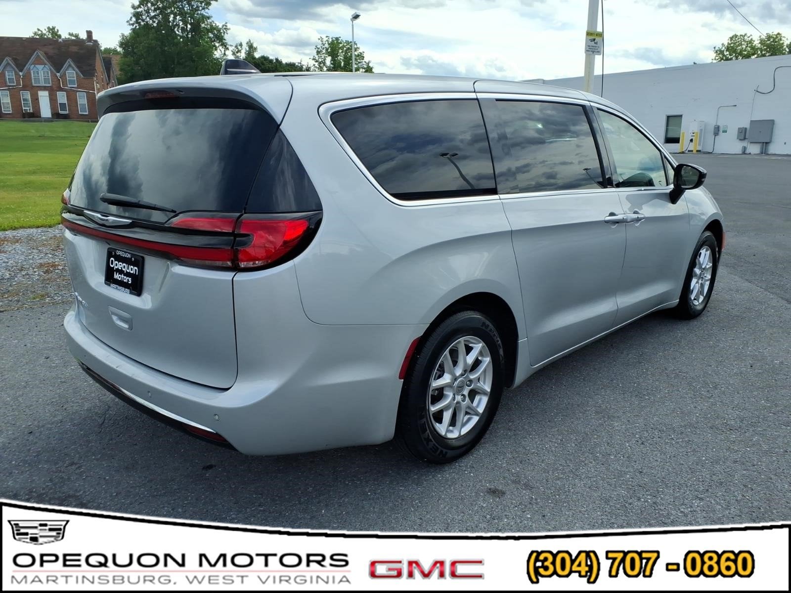 2024 Chrysler Pacifica Touring L