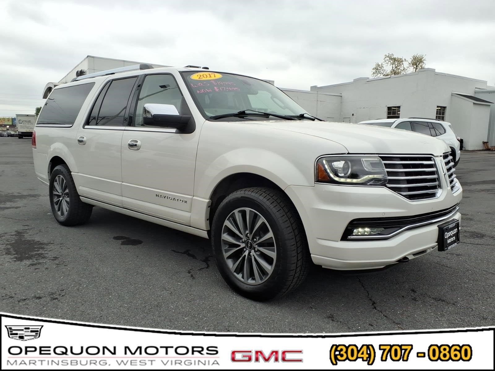 2017 Lincoln Navigator L Select
