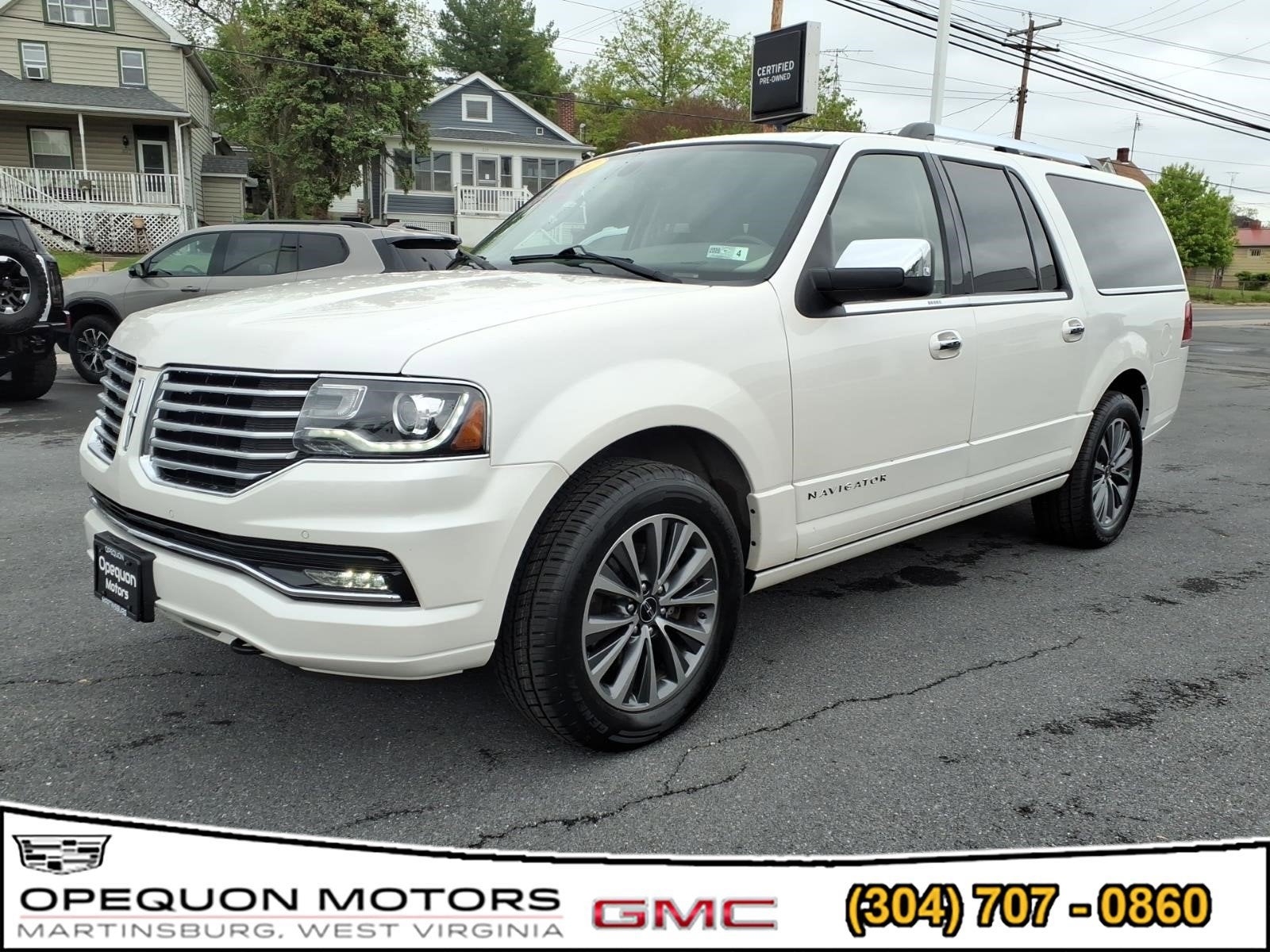 2017 Lincoln Navigator L Select