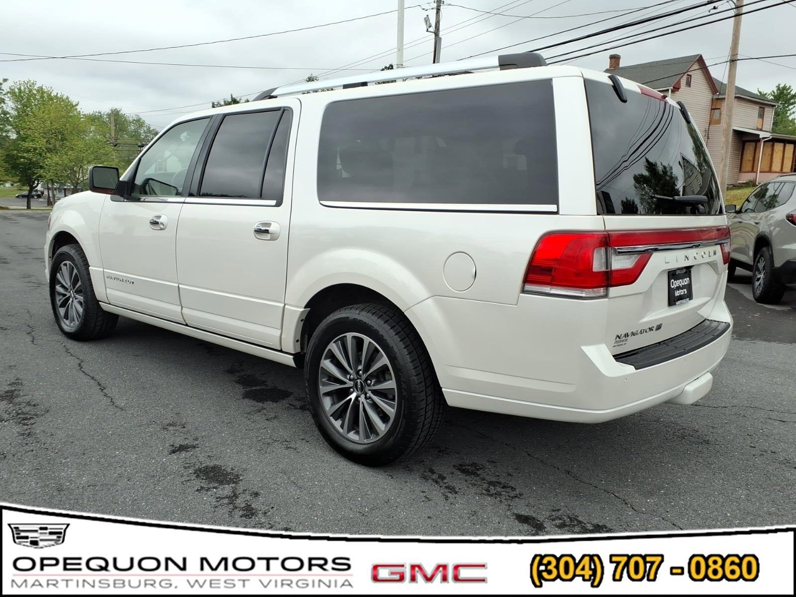 2017 Lincoln Navigator L Select