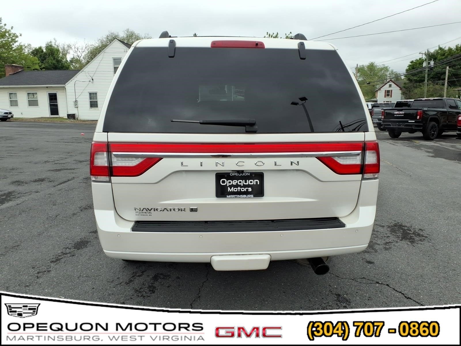 2017 Lincoln Navigator L Select
