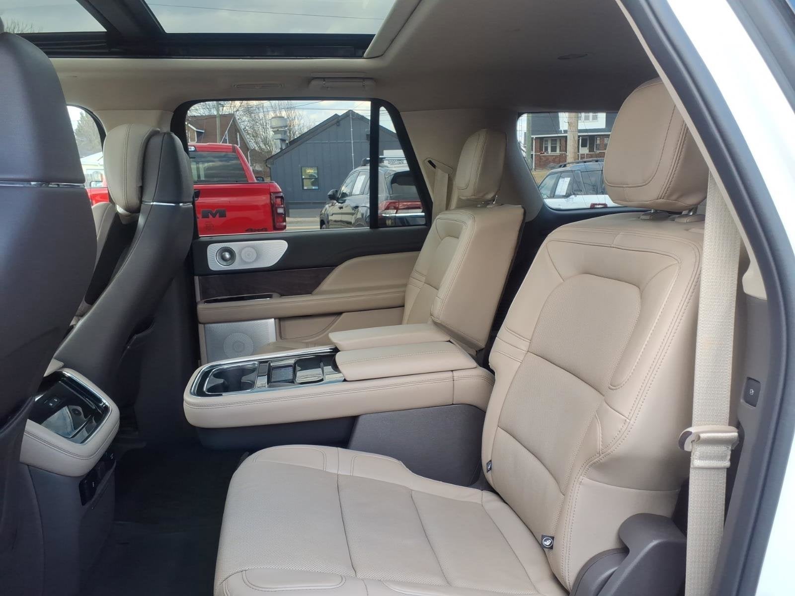 2022 Lincoln Navigator L Reserve